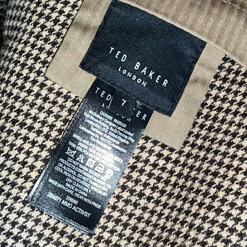Ted Baker LONDON Reversible Jacket - Picture 7 of 16